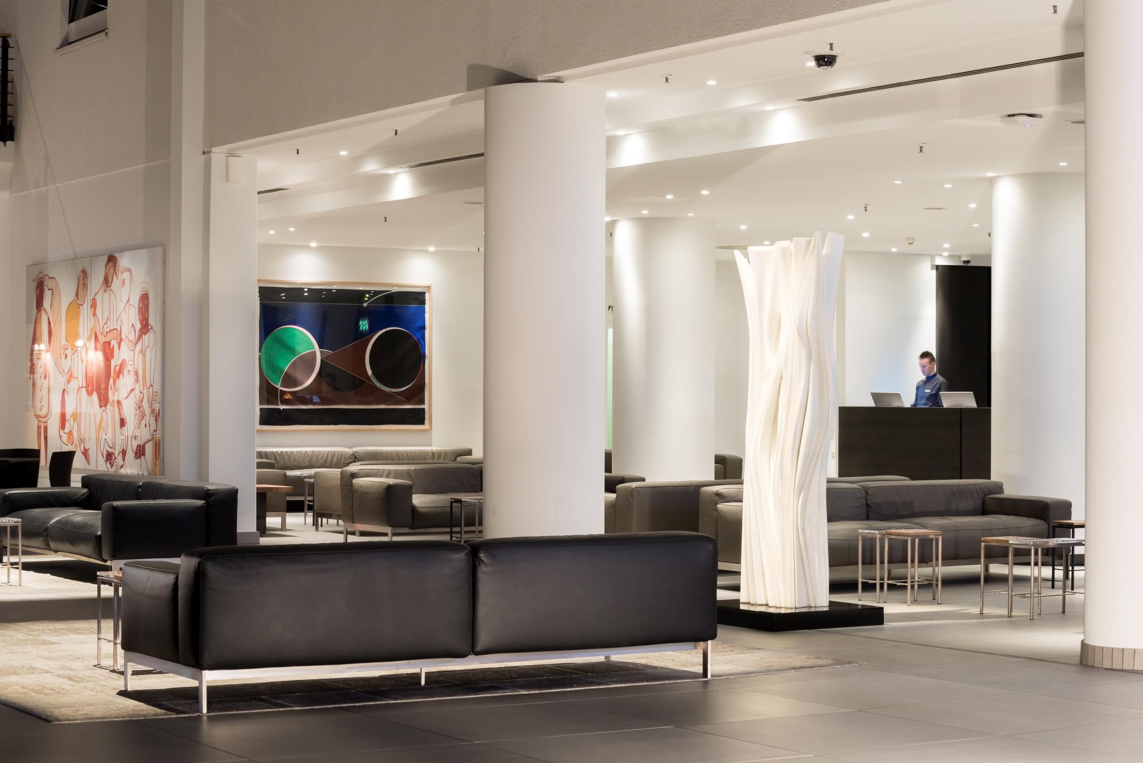 Estrel Berlin Hotel Bagian luar foto
