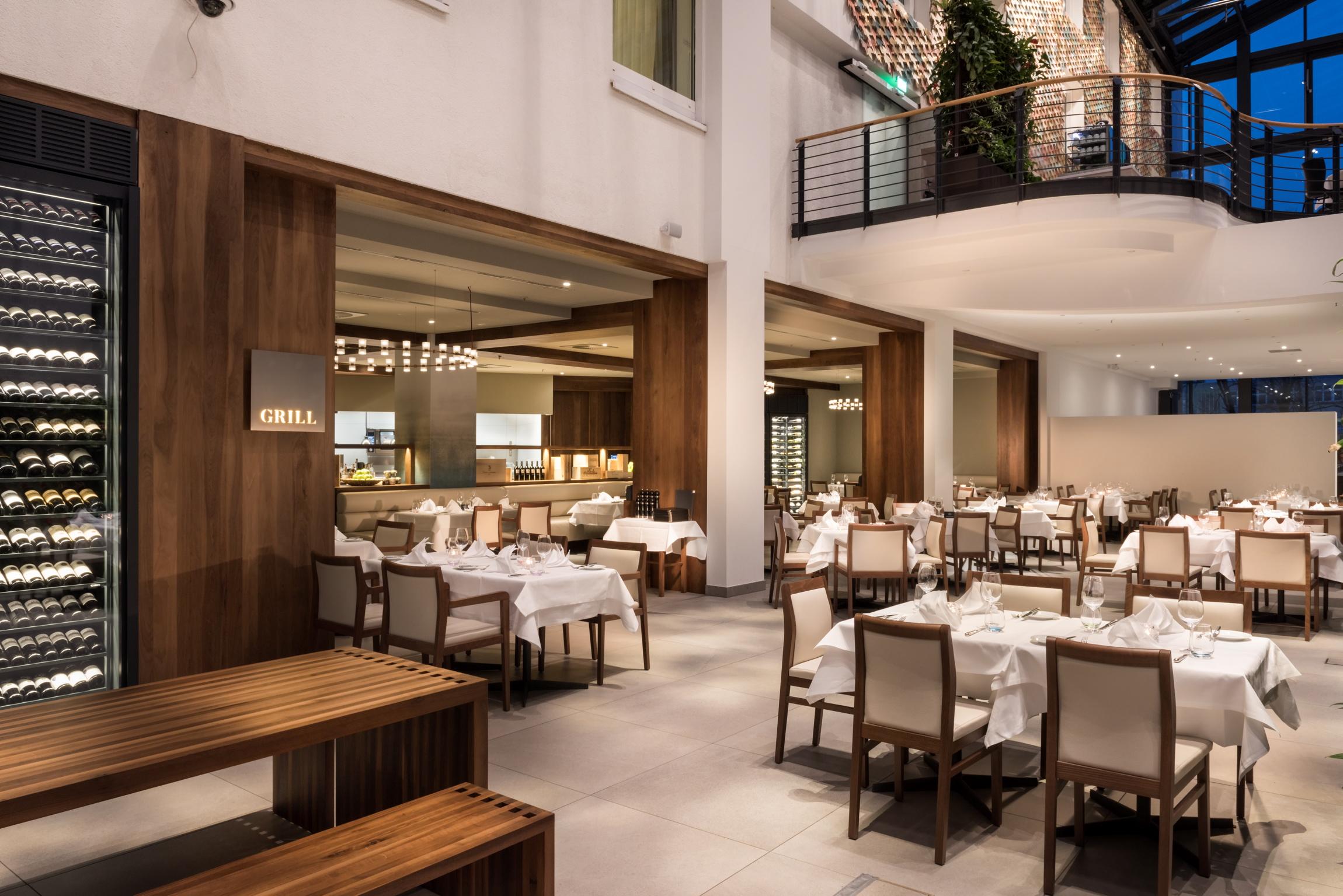 Estrel Berlin Hotel Bagian luar foto