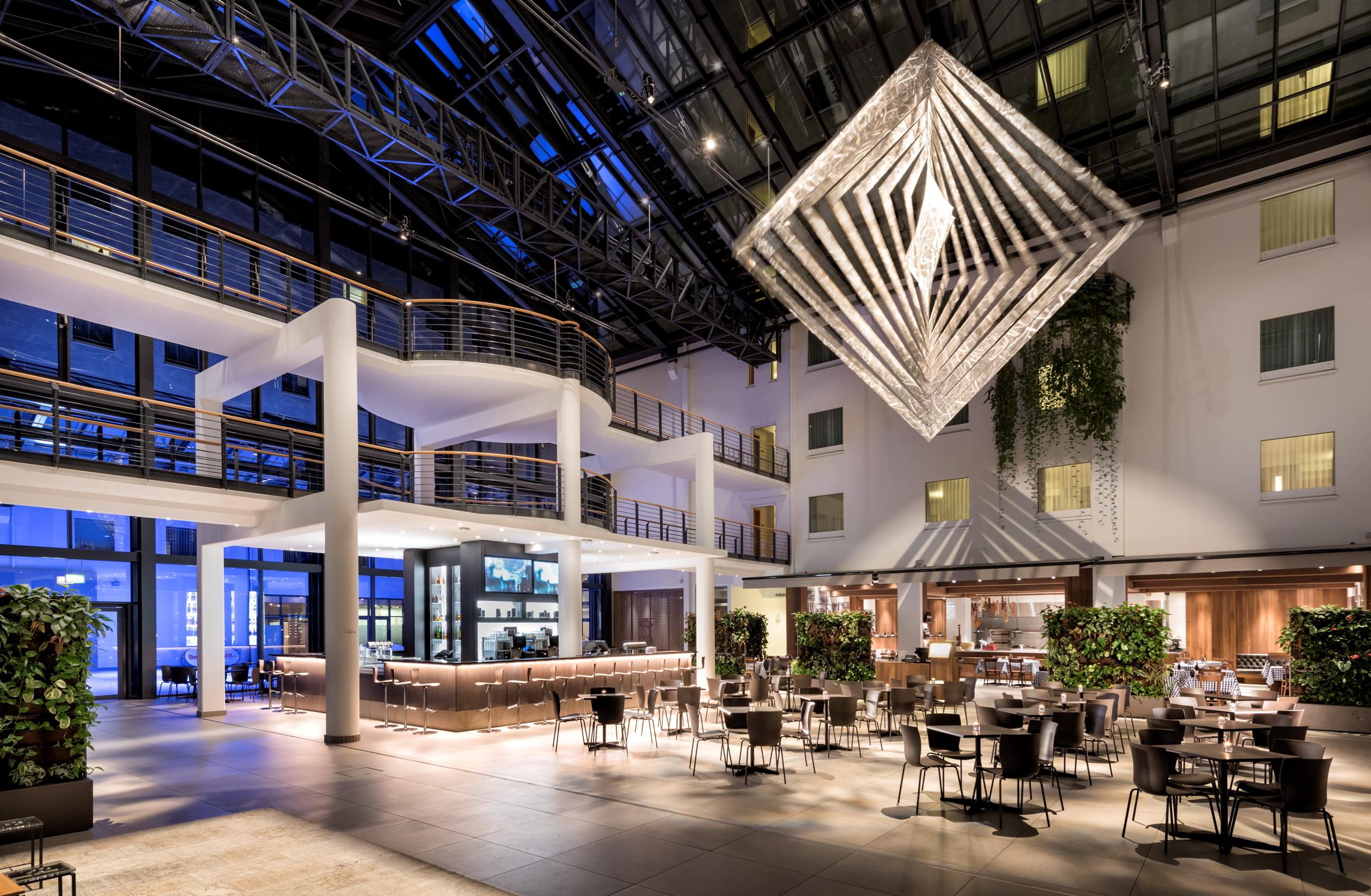 Estrel Berlin Hotel Bagian luar foto