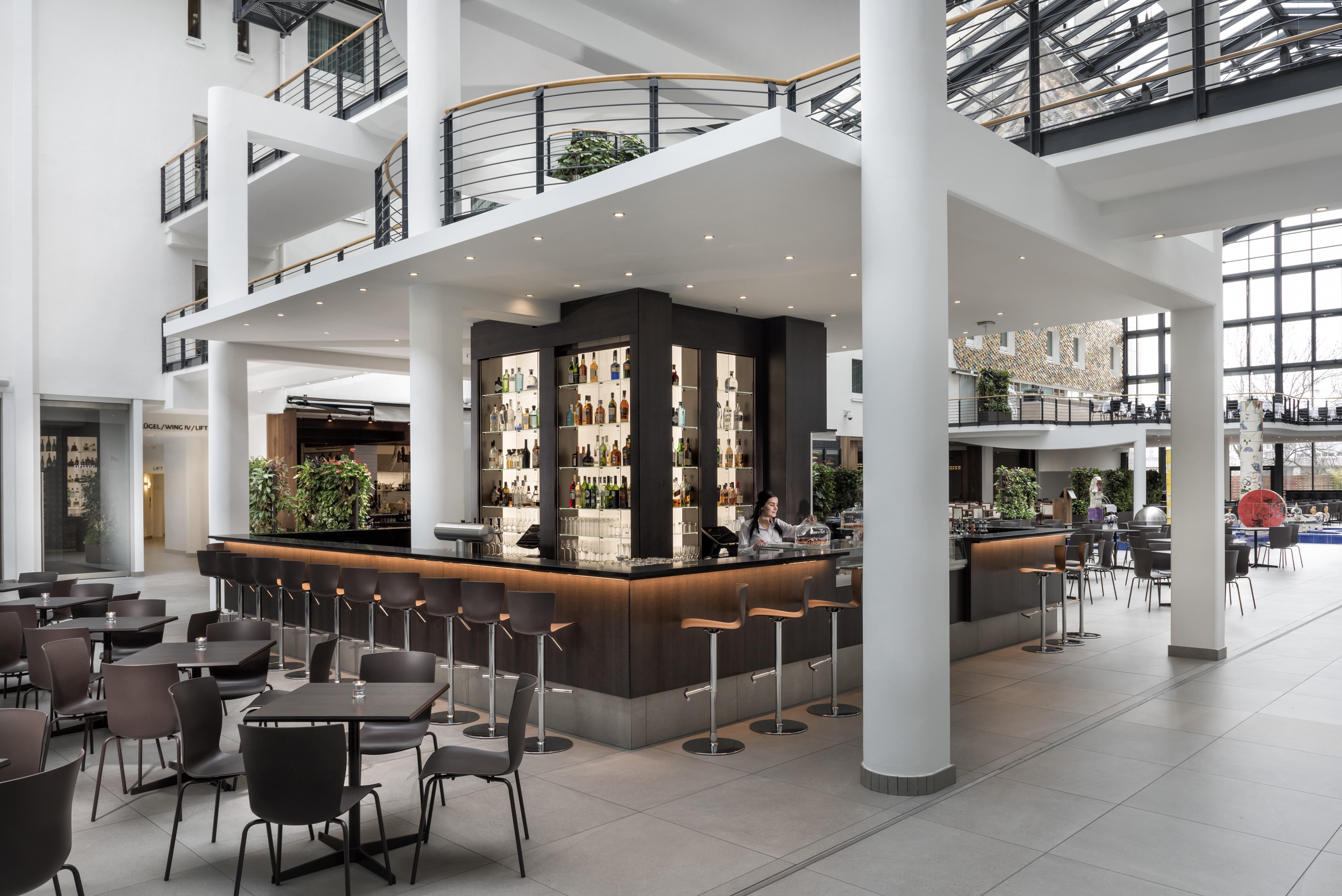 Estrel Berlin Hotel Bagian luar foto