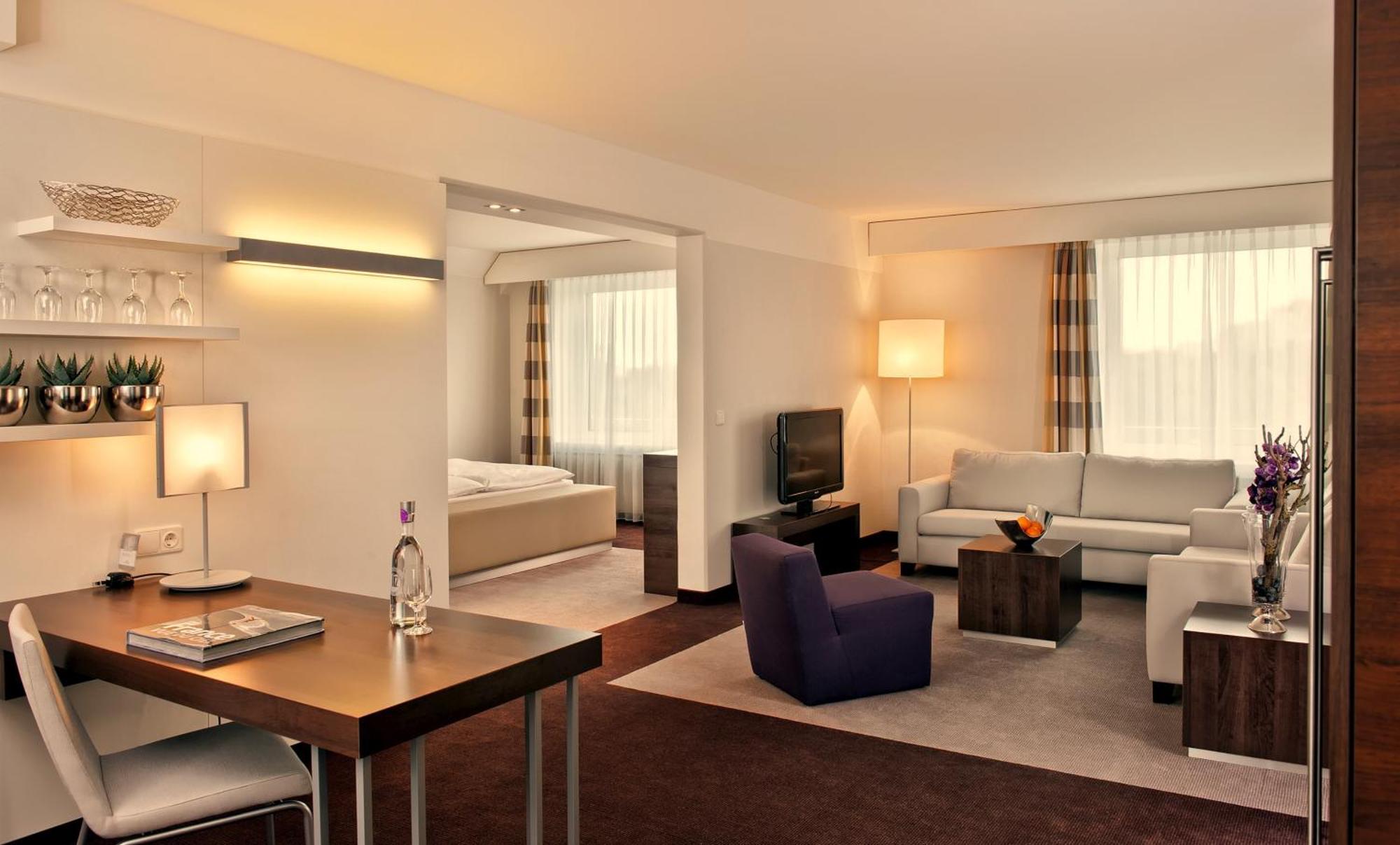 Estrel Berlin Hotel Ruang foto