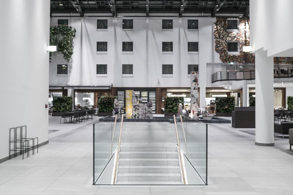 Estrel Berlin Hotel Bagian luar foto